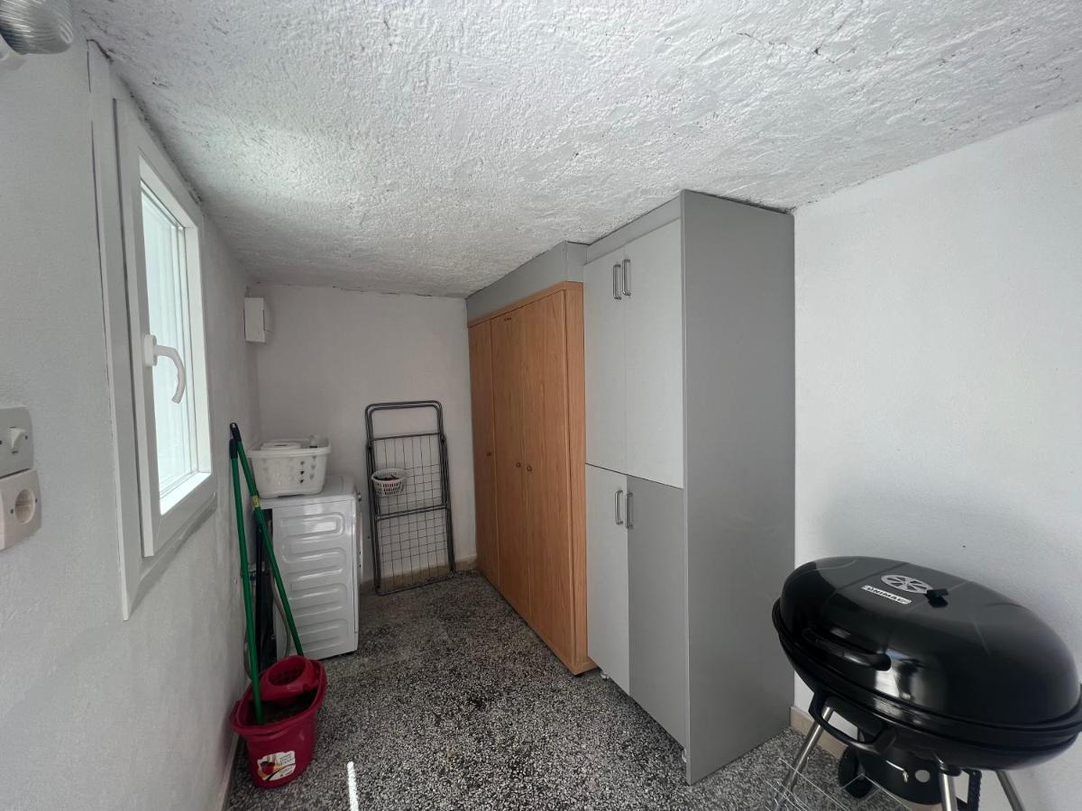 3 Bedroom House Included Free Car Rental Періса Екстер'єр фото